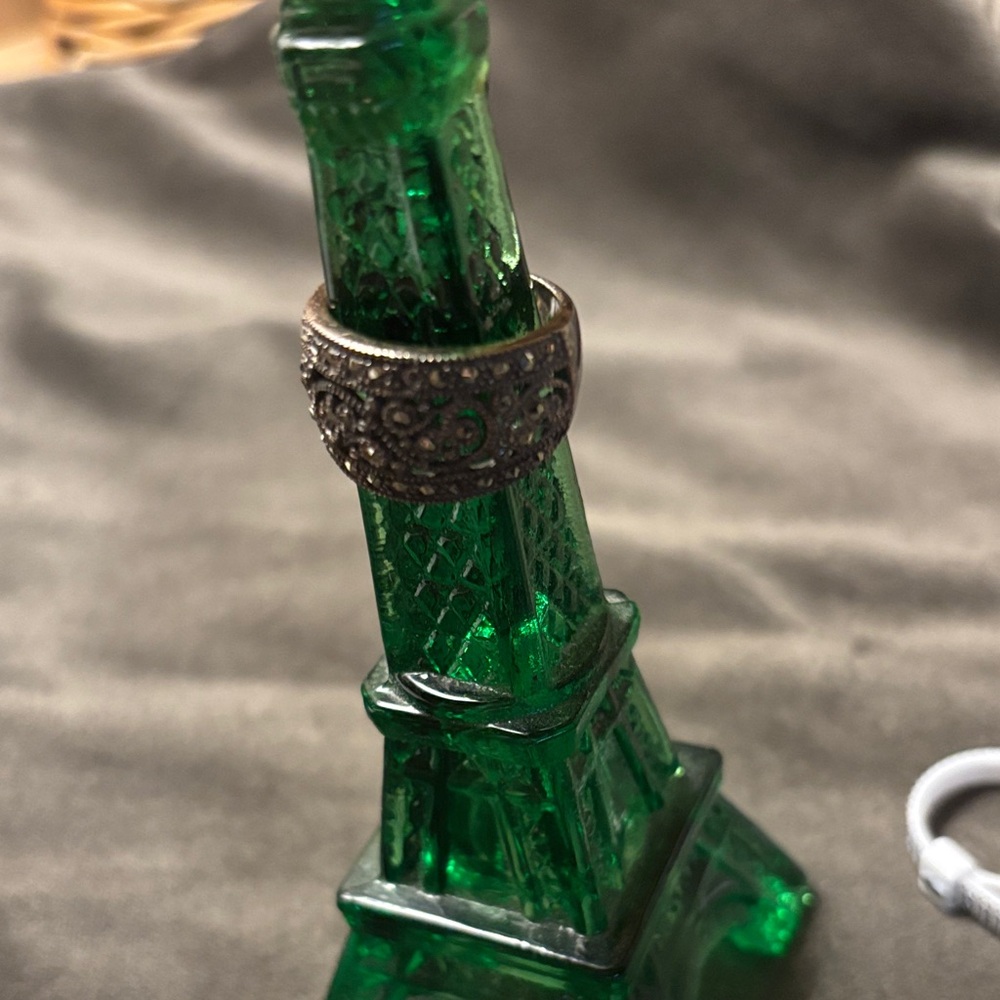 Vintage-Style Silver Marcasite Band Ring - Silver
